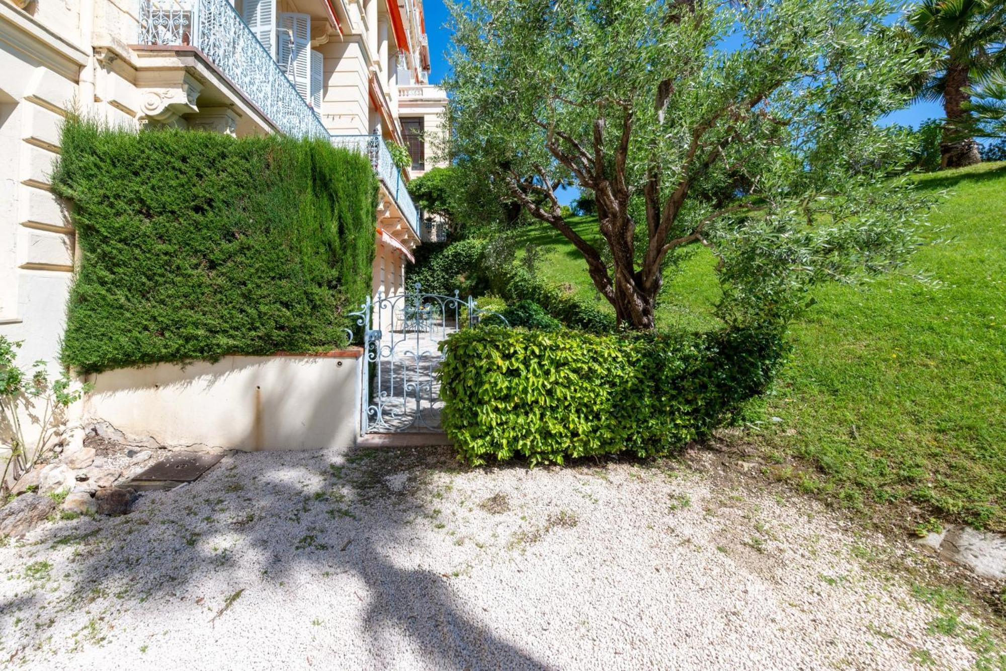 Garden-level In Bourgeois Near Croisette & Beaches Appartement *