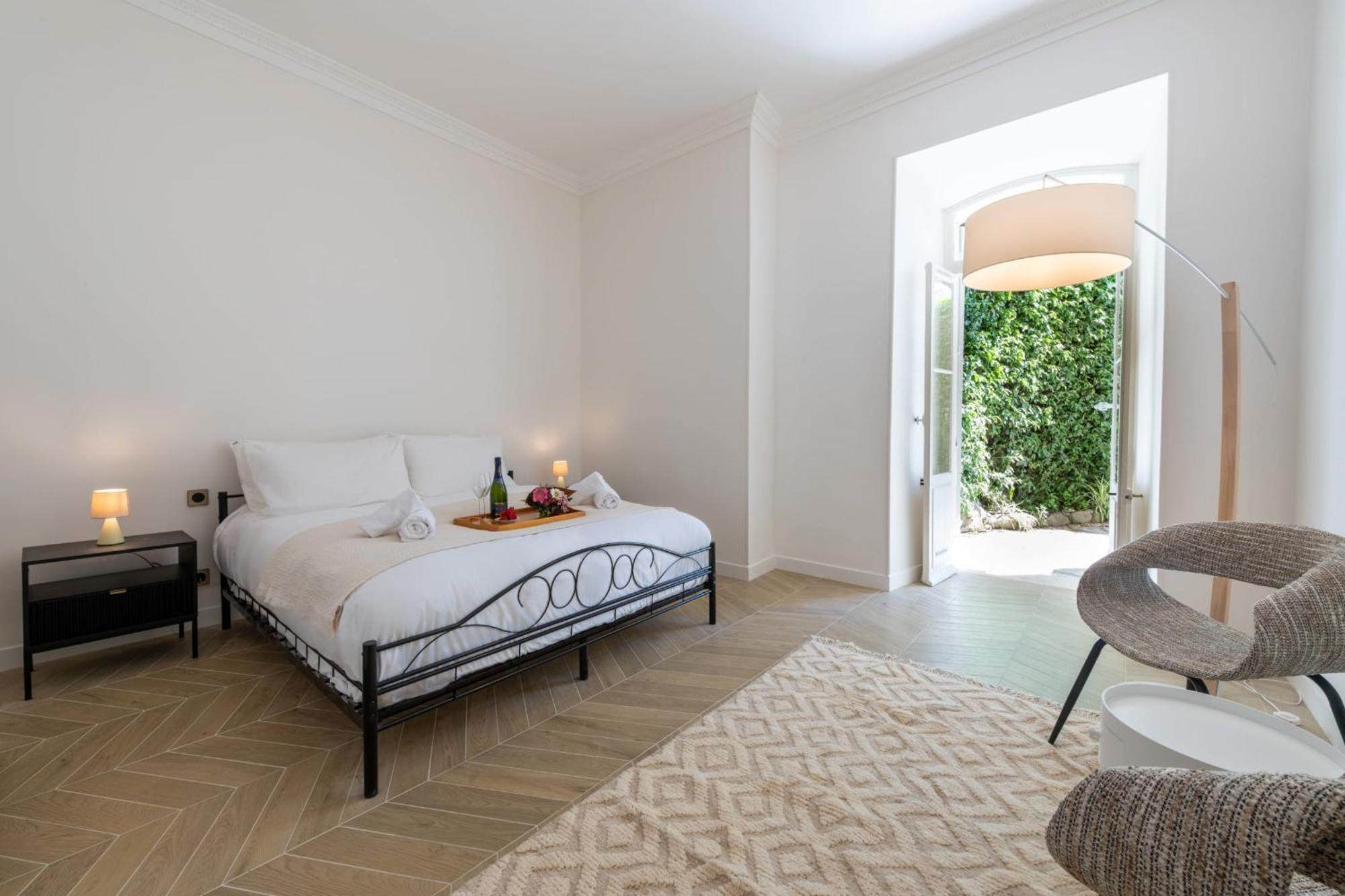 Garden-level In Bourgeois Near Croisette & Beaches * Cannes